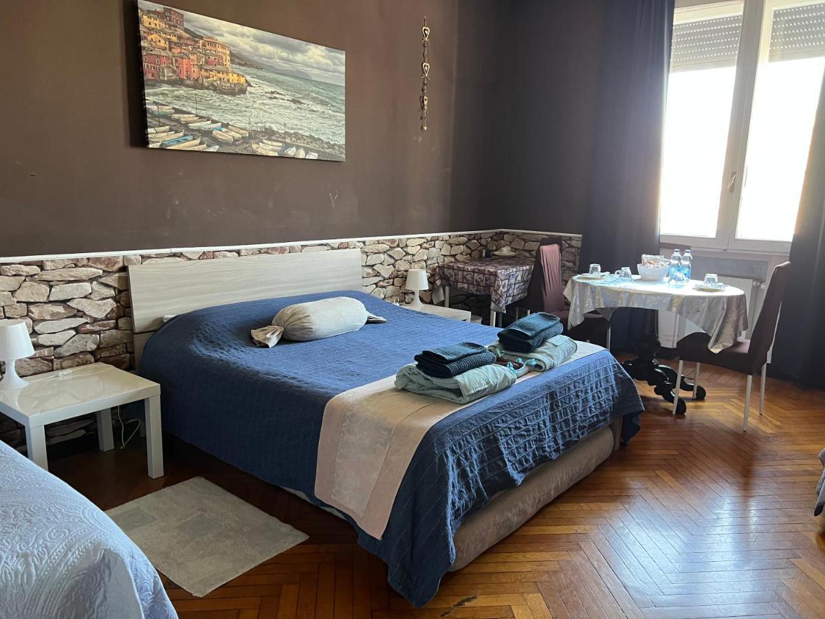 B&B Piazza Della Vittoria ジェノヴァ エクステリア 写真