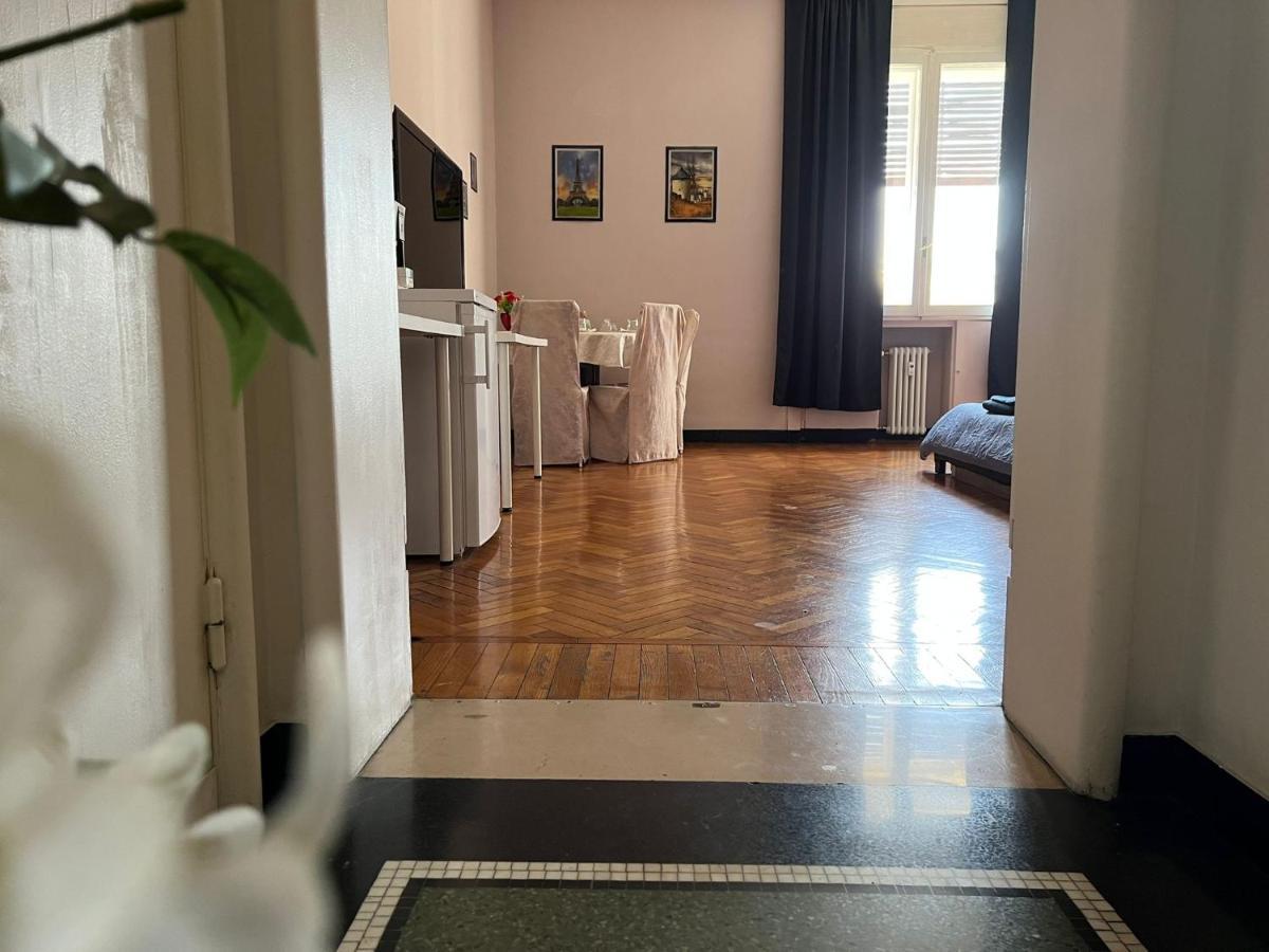 B&B Piazza Della Vittoria ジェノヴァ エクステリア 写真