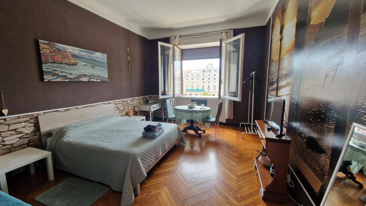 B&B Piazza Della Vittoria ジェノヴァ エクステリア 写真